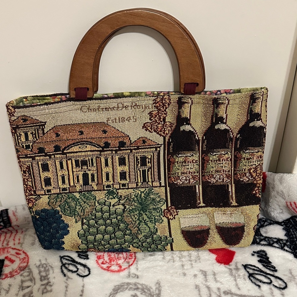 Elegant Tapestry Handbag with Wooden Handles